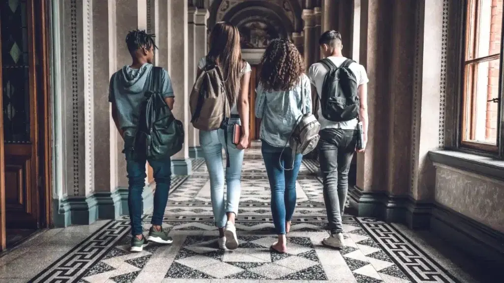 How Higher Education Institutions Can Prevent Summer Melt